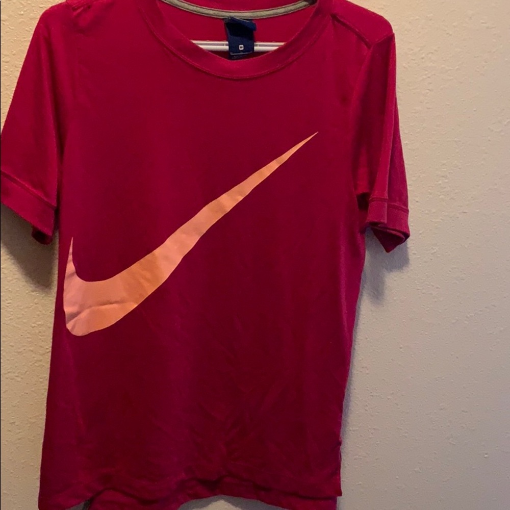 Nike T-shirt